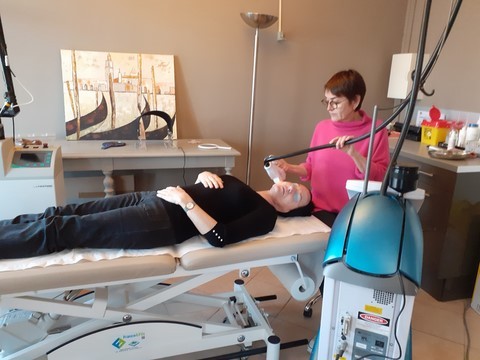 Cabinet de médecine esthétique . Lumière pulsée rajeunissement au cabinet Archambault Lumière pulsée en médecine esthétique à Saint-Nazaire